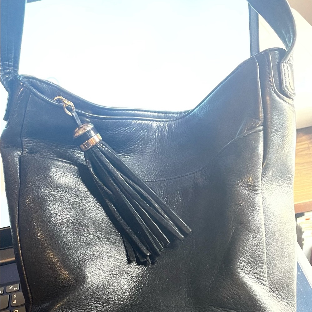 Black leather crossbody/shoulder bag, medium measures 9x8 - Picture 7 of 10